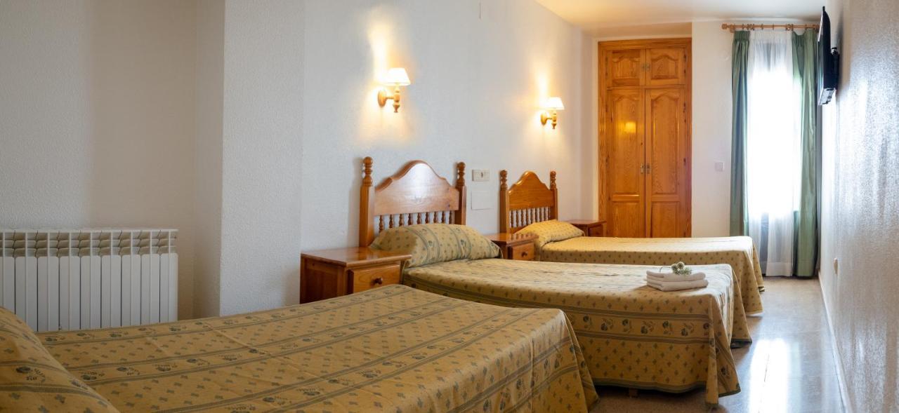 Hotel Valmar Villar de Olalla Buitenkant foto